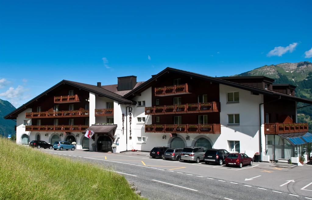 Seminar- & Erlebnishotel Roemerturm Filzbach Exterior foto